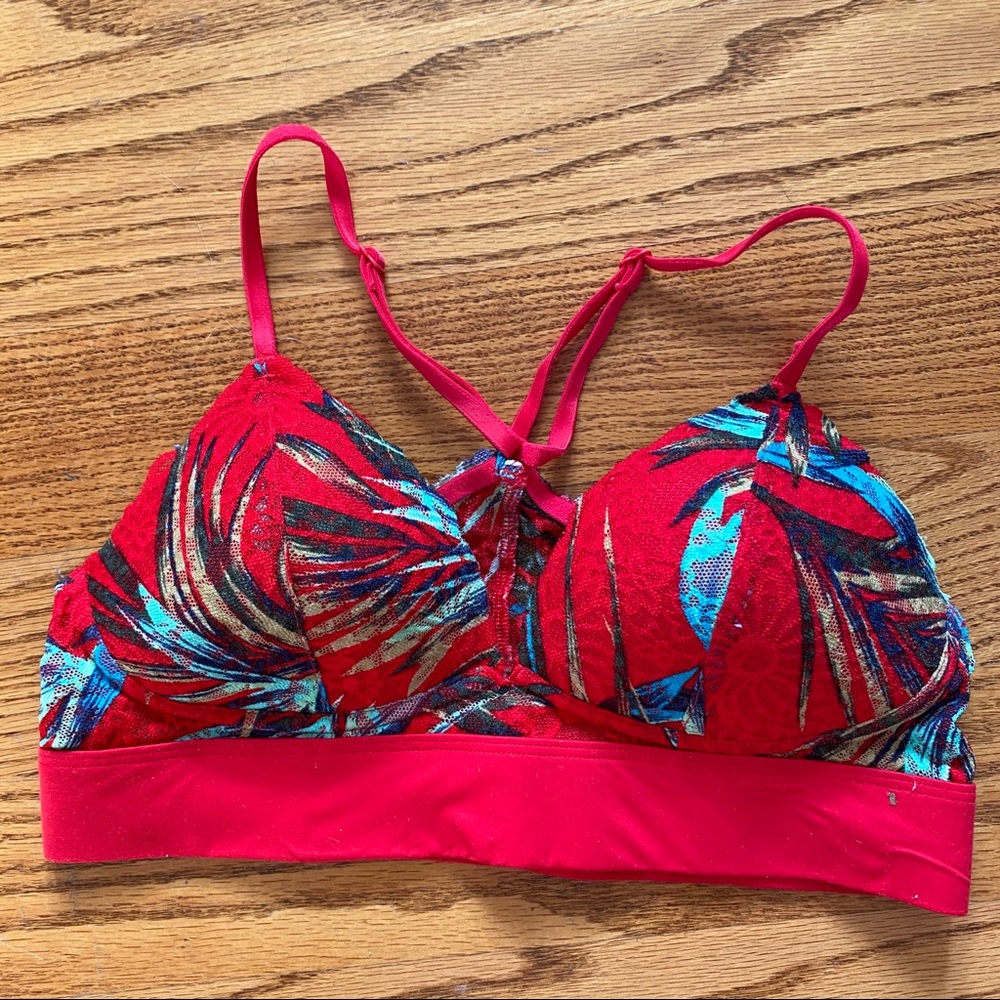 VS PINK red floral jungle print bra